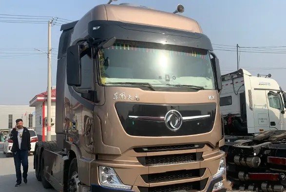 Used Dongfeng Tractor Head 6×4 Cummins 600hp LHD/RHD — Second Hand Tractor Trailer